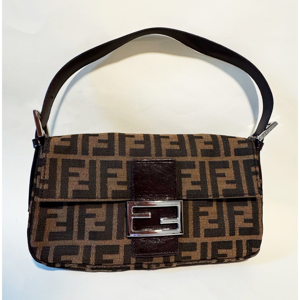 Auth VTG FENDI Monogram Baguette